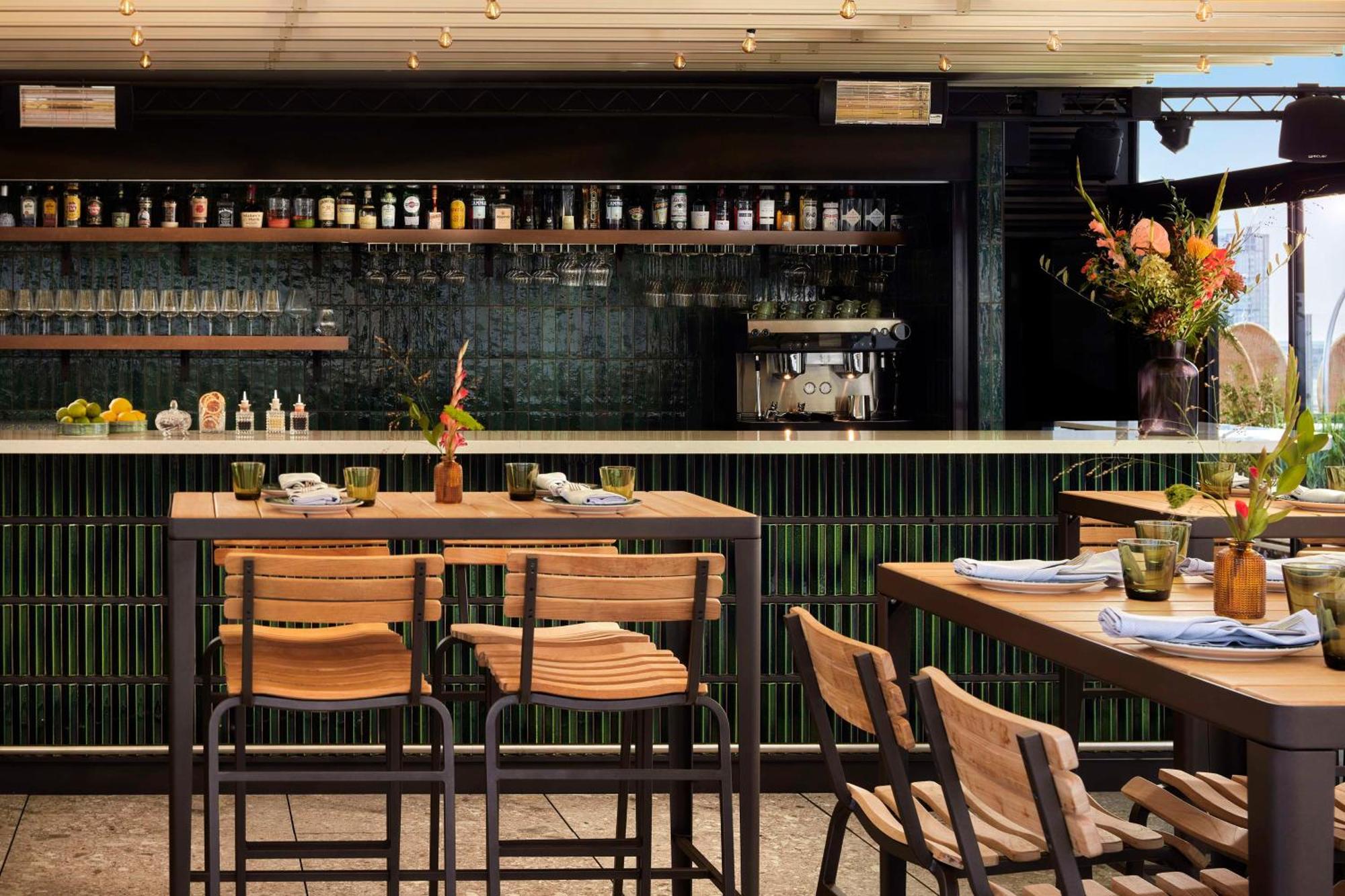 Hotel Nh Collection Copenhague Exterior foto The bar at the restaurant